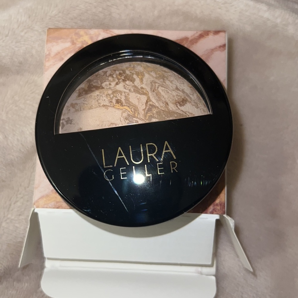Laura geller - Picture 5 of 8